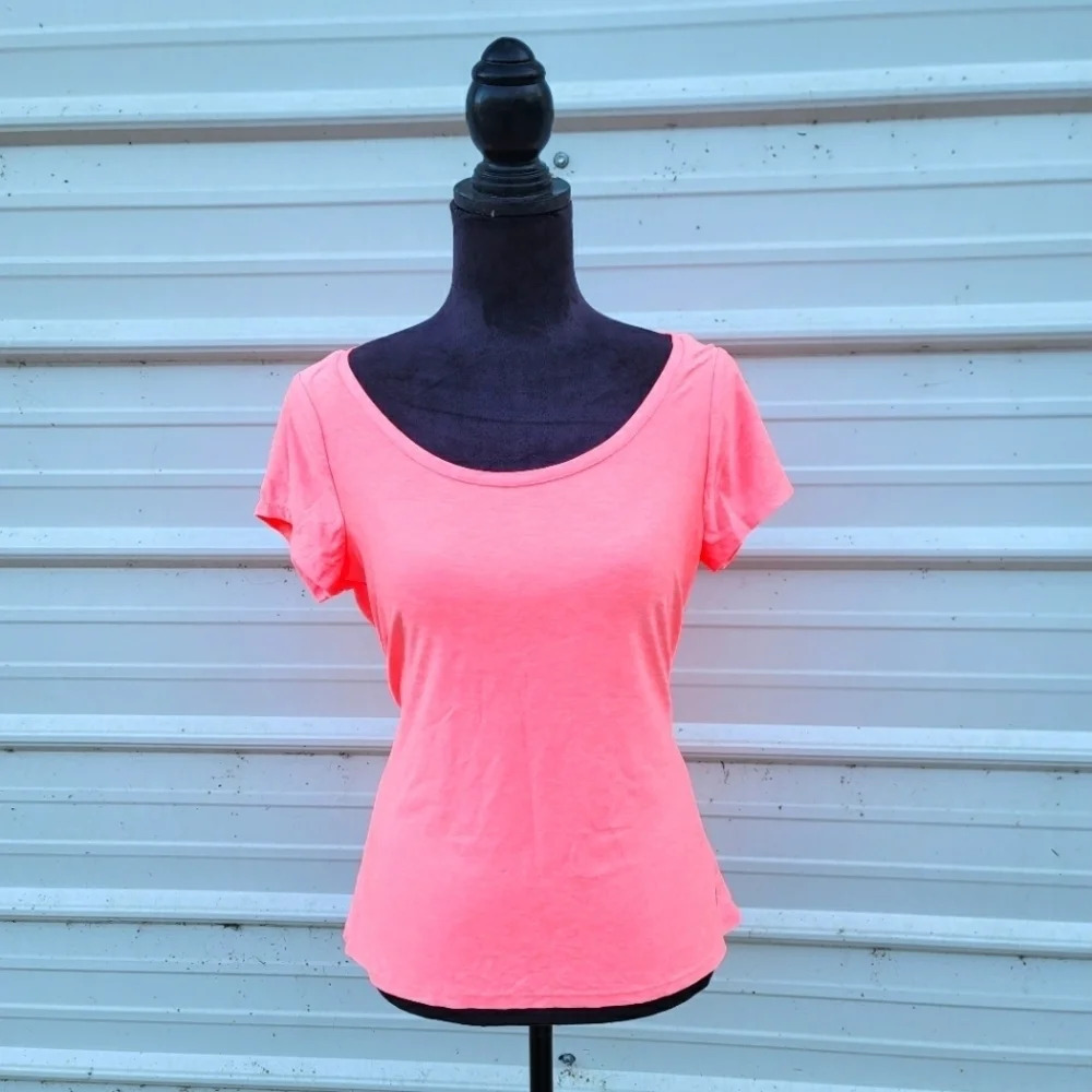 Marika Tek Neon Pink Coral Dry-Wik Run Sports Short Sleeve Shirt Top Womens Sz M